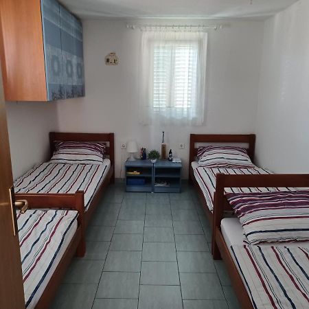 Apartmani Jakovljevic 무르테르 외부 사진