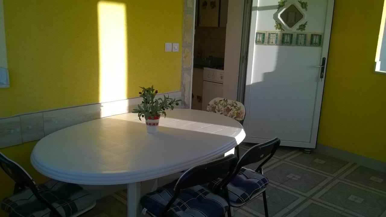 Apartmani Jakovljevic 무르테르 외부 사진