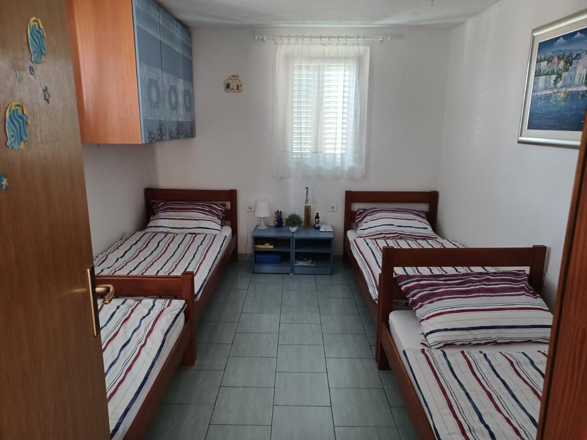 Apartmani Jakovljevic 무르테르 외부 사진