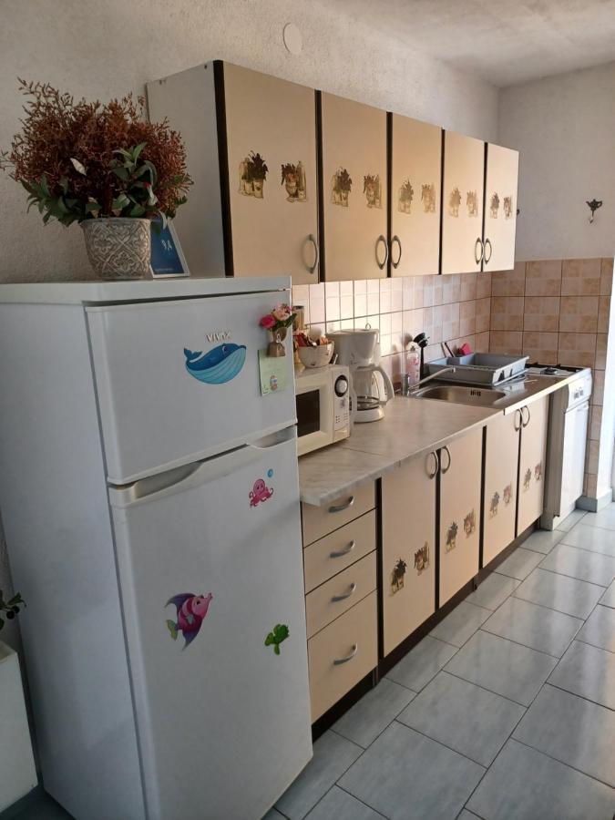 Apartmani Jakovljevic 무르테르 외부 사진