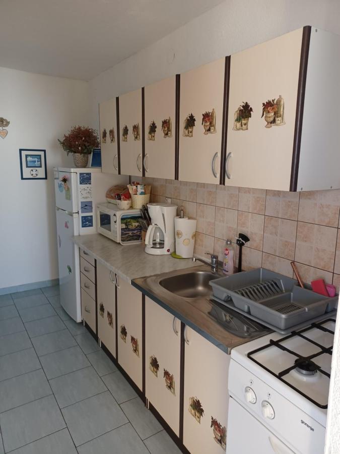 Apartmani Jakovljevic 무르테르 외부 사진