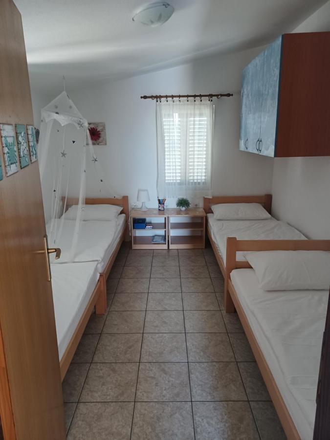 Apartmani Jakovljevic 무르테르 외부 사진